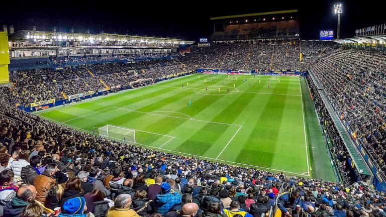 ملعب فياريال - Estadio de la Cerámica (Villarreal)